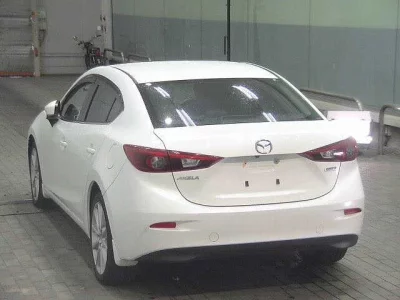 Mazda AXELA  с аукциона в Японии