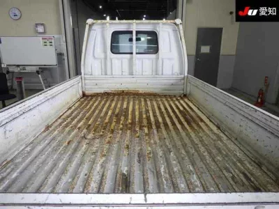 Mitsubishi DELICA TRUCK  с аукциона в Японии