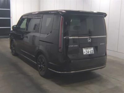 Honda STEP WAGON  с аукциона в Японии