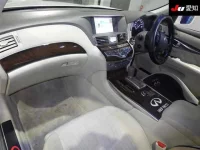 Nissan FUGA лот № 30319 оценка 3.5  с аукциона в Японии 2