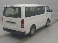 Toyota REGIUS ACE VAN лот № 76003 оценка 3.5  с аукциона в Японии 1