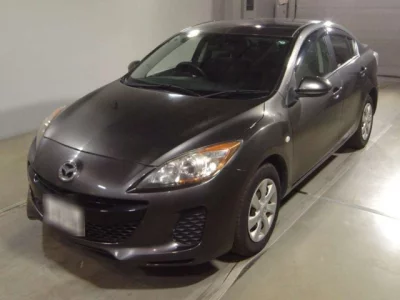 Mazda AXELA  с аукциона в Японии