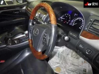 Lexus LS лот № 30326 оценка 3.5  с аукциона в Японии 4