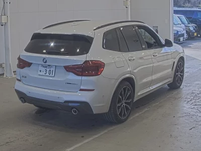 BMW X3  с аукциона в Японии
