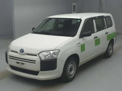 Toyota SUCCEED  с аукциона в Японии