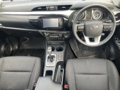 Toyota HILUX  с аукциона в Японии