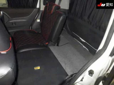 Mitsubishi DELICA D2