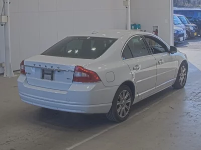 Volvo S80  с аукциона в Японии