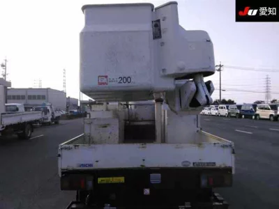 Isuzu TRUCK  с аукциона в Японии