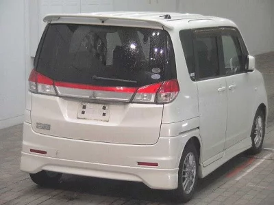 Mitsubishi DELICA D2