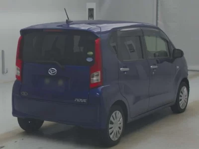 Daihatsu MOVE  с аукциона в Японии