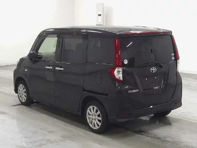Toyota ROOMY  с аукциона в Японии