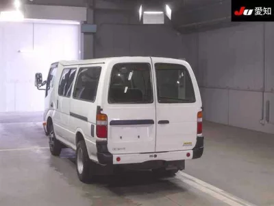 Toyota DYNA  с аукциона в Японии