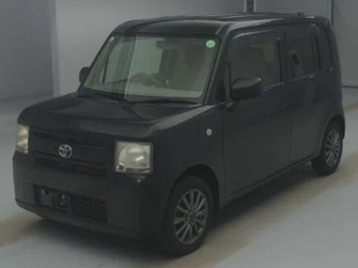 Toyota PIXIS SPACE  с аукциона в Японии