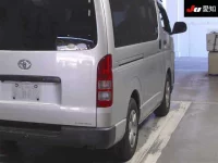 Toyota REGIUS ACE VAN лот № 4129 оценка 3.5  с аукциона в Японии 7