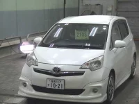 Toyota RACTIS лот № 2103 оценка 3  с аукциона в Японии 2