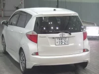 Toyota RACTIS лот № 2103 оценка 3  с аукциона в Японии 1