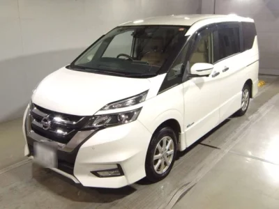 Nissan SERENA  с аукциона в Японии