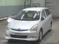 Toyota WISH лот № 2113 оценка 3.5  с аукциона в Японии 2