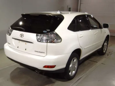 Toyota HARRIER  с аукциона в Японии