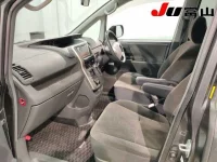 Toyota NOAH лот № 7513 оценка 3.5  с аукциона в Японии 2