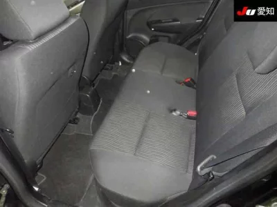 Suzuki SWIFT  с аукциона в Японии