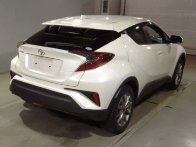 Toyota C-HR  с аукциона в Японии