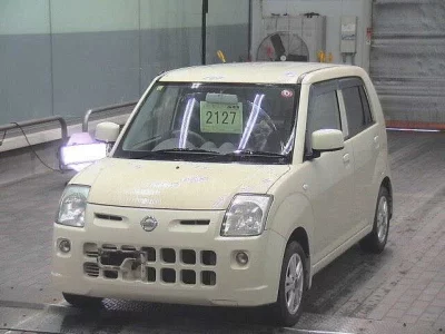 Nissan PINO