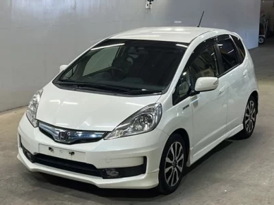Honda FIT  с аукциона в Японии