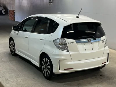 Honda FIT  с аукциона в Японии