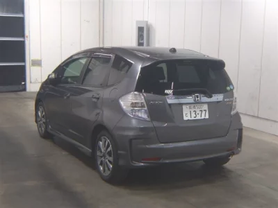 Honda FIT  с аукциона в Японии