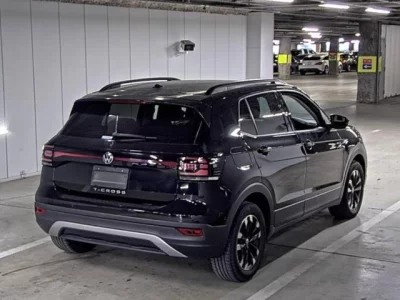 Volkswagen T-CROSS  с аукциона в Японии