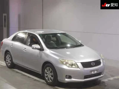 Toyota COROLLA AXIO  с аукциона в Японии
