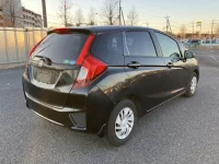 Honda FIT лот № 305 оценка 3.5  с аукциона в Японии 1