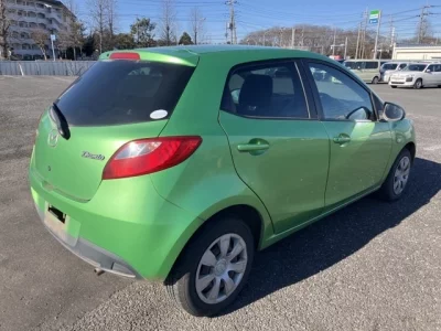 Mazda DEMIO