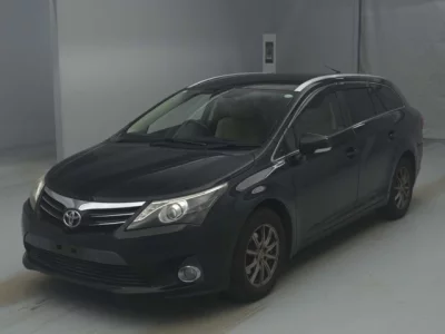 Toyota AVENSIS WAGON  с аукциона в Японии