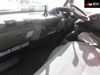 Isuzu ELF  с аукциона в Японии