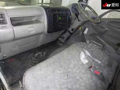 Hino DUTRO  с аукциона в Японии