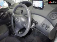 Toyota VITZ лот № 30447 оценка 3.5  с аукциона в Японии 4