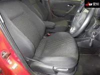 Volkswagen POLO лот № 30448 оценка 3.5  с аукциона в Японии 5