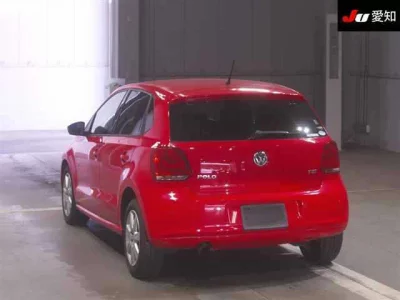 Volkswagen POLO  с аукциона в Японии