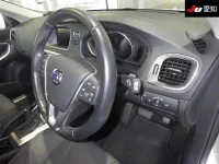 Volvo V40 лот № 4169 оценка 4.5  с аукциона в Японии 4