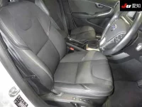 Volvo V40 лот № 4169 оценка 4.5  с аукциона в Японии 5