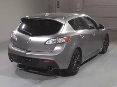 Mazda AXELA  с аукциона в Японии