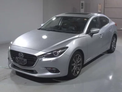 Mazda AXELA  с аукциона в Японии