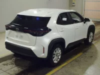 Toyota YARIS CROSS лот № 2047 оценка 3.5  с аукциона в Японии 1