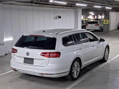 Volkswagen PASSAT VARIANT  с аукциона в Японии