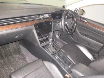 Volkswagen PASSAT VARIANT  с аукциона в Японии