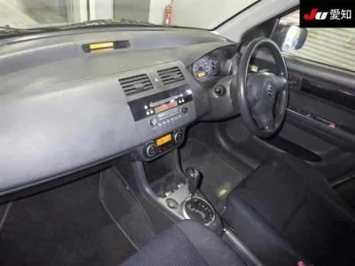 Suzuki SWIFT  с аукциона в Японии