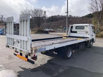 Toyota DYNA  с аукциона в Японии